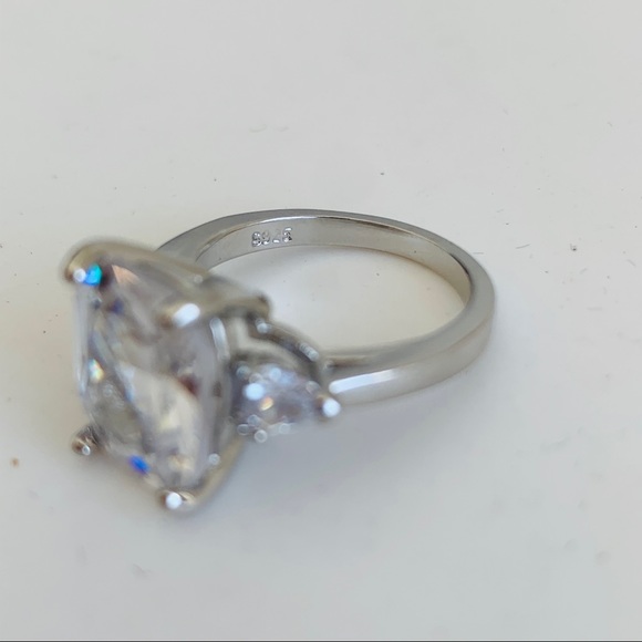 🛳 5Ct Cushion Cut Austrian Crystal Solitaire Rings - Picture 14 of 16